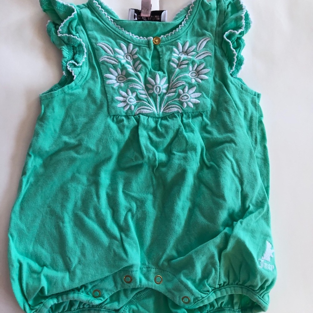 Baby clothes
